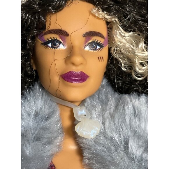 Mattel Disneys Zombies 2, Willa Lykensen Werewolf doll Wearing Rocker Outfit - Picture 2 of 11